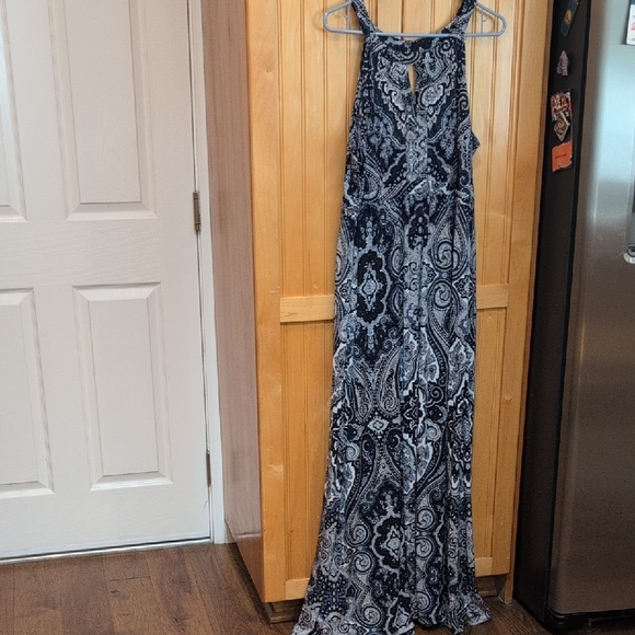 INC International Concepts Black and White Paisley Maxi Dress - Picture 1 of 4